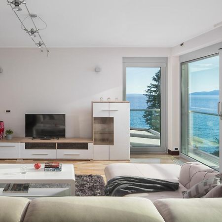 Villa Arentz Residence - Side Sea View Apartments Opatija Bagian luar foto